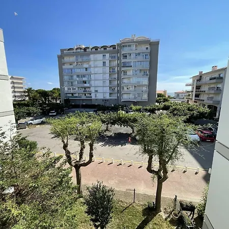 T3 Climatisé, 6 Pers, Proche Et Commerces, Parking Privé, Animaux Admis - Fr-1-106-104 Appartement *